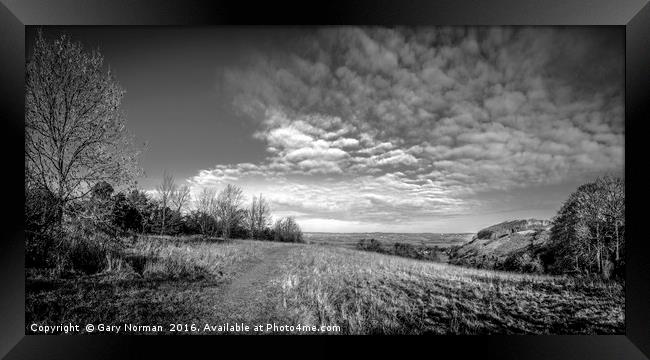 Sharpenhoe Clappers Black and White Framed Print by Gary Norman