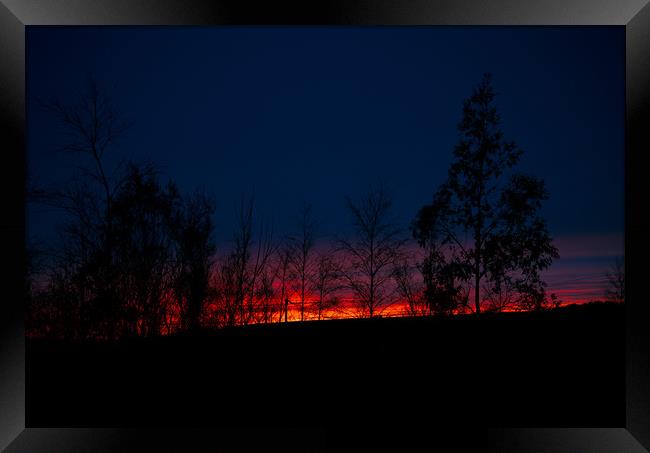 Willington sunset 1 Framed Print by kevin wise