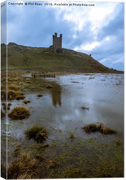 Dunstanburgh Castle, Northunberland Canvas Print by Phil Reay