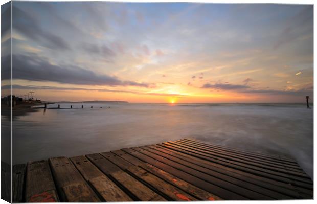Isle of Wight sunrise  Canvas Print by Shaun Jacobs