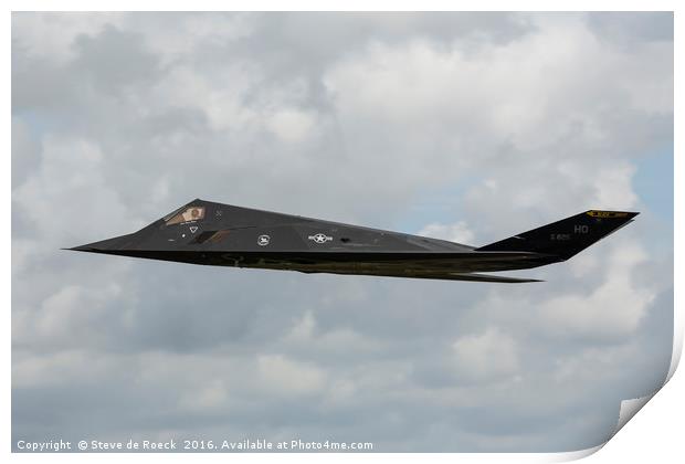 Lockheed F117 Nighthawk Stealth Bomber Print by Steve de Roeck