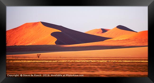 Dunes Framed Print by Steve de Roeck