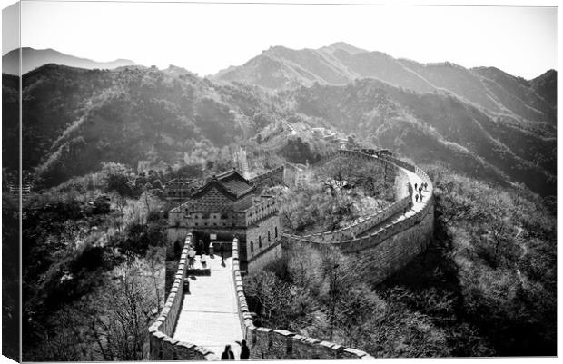 The Great Wall of China Canvas Print by Louise Wilden
