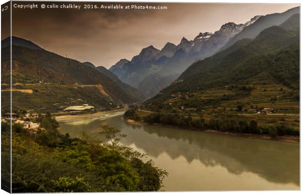  First Bend of the Yangtze River Canvas Print by colin chalkley