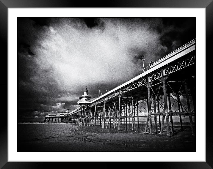 North Pier - film noir Framed Mounted Print by David McCulloch