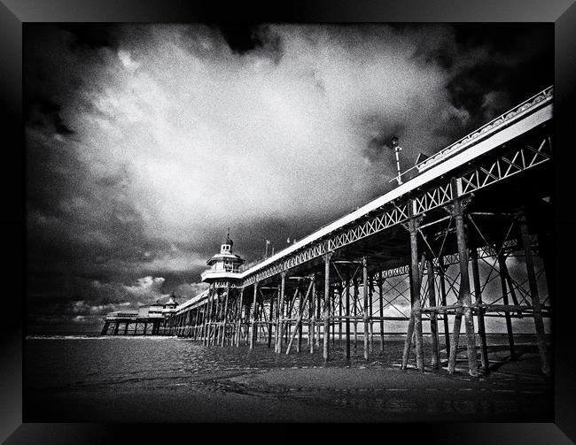 North Pier - film noir Framed Print by David McCulloch