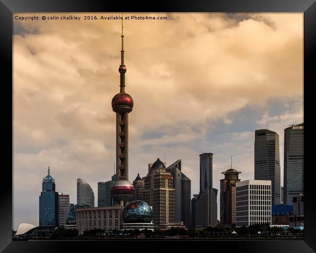 A View from the Bund Framed Print by colin chalkley