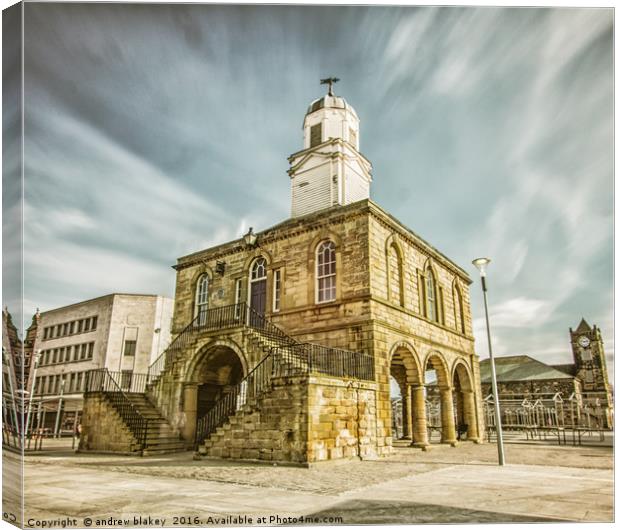 South Shields Old Town Hall Canvas Print by andrew blakey