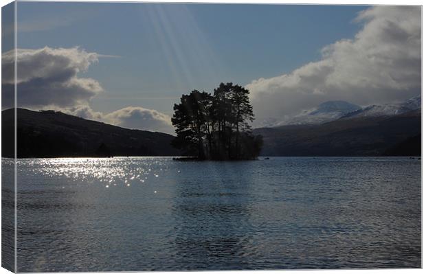 LOch Tay, with Crannog in back ground Canvas Print by Bryan Crookes