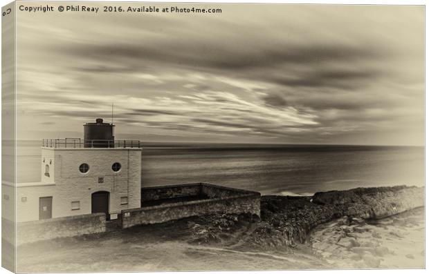 Bamburgh lighthouse, Northumberland.  Canvas Print by Phil Reay