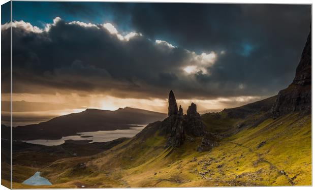 The Old Man of Storr 2 Canvas Print by Paul Andrews