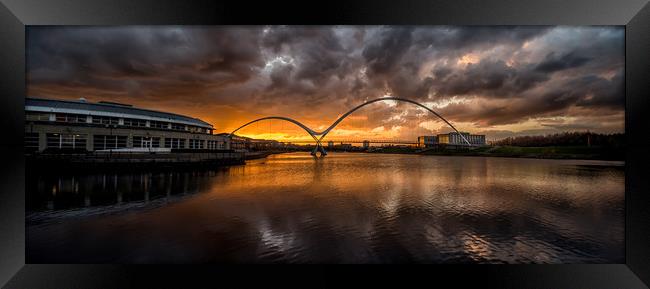 Infinity Bridge Sunset Framed Print by Dave Hudspeth Landscape Photography