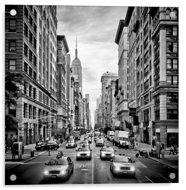 NYC 5th Avenue | Monochrom Acrylic by Melanie Viola