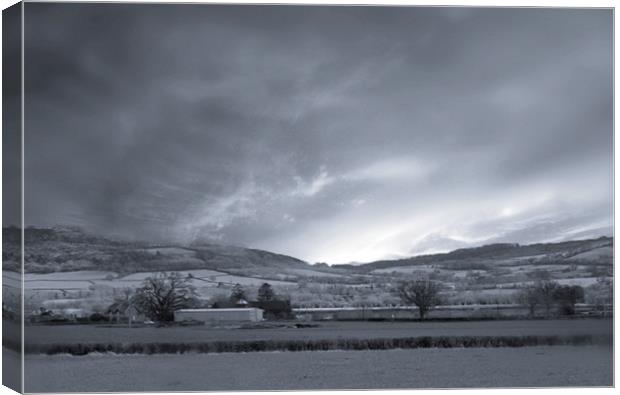 wye valley in platinum Canvas Print by paul ratcliffe