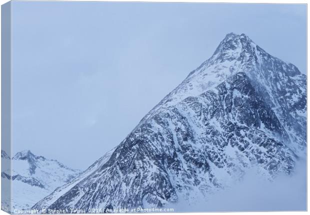 Mountains and Mist Canvas Print by Stephen Taylor