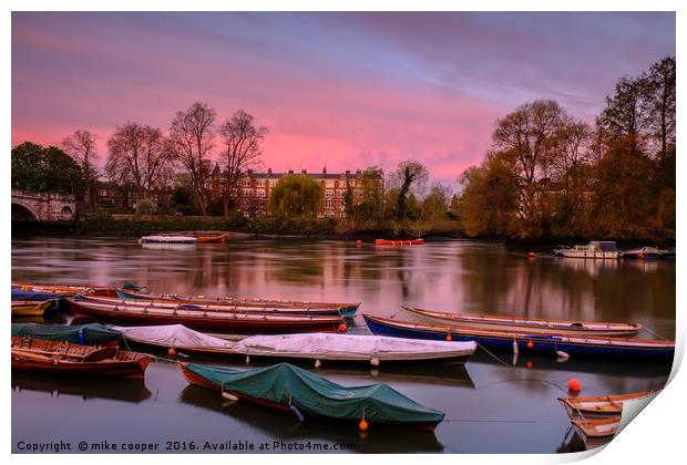 red sky over Richmond Print by mike cooper