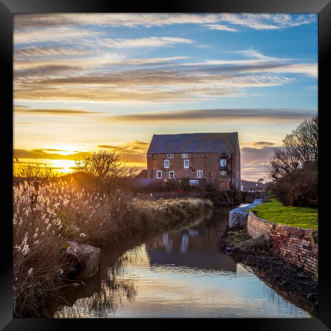 Yarmouth Tidal Millhouse Framed Print by Wight Landscapes