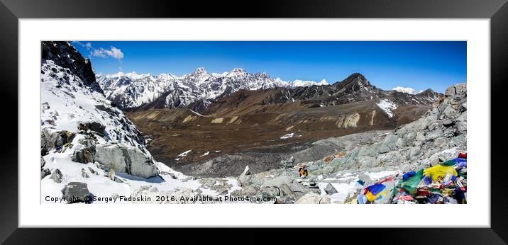 Chola pass in Sagarmatha National Park in the Nepa Framed Mounted Print by Sergey Fedoskin