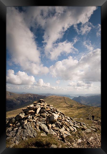 The way home Framed Print by Simon Wrigglesworth