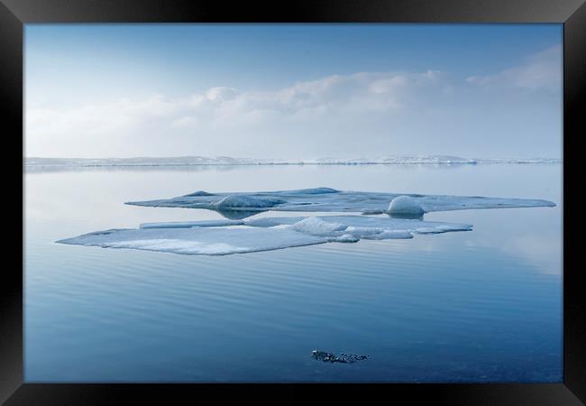 Icelandic Views Jökulsarlon glacier lagoon Framed Print by Gail Johnson