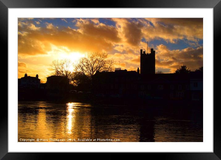 Sunset in Henley-on-thames  Framed Mounted Print by Piers Thompson