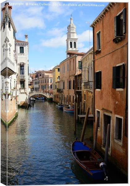 CANAL VENICE                                     Canvas Print by Helen Cullens