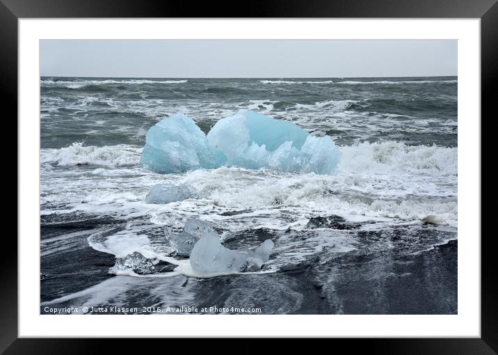 Blue ice floe on volcanic beach Framed Mounted Print by Jutta Klassen