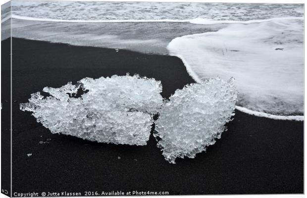 Ice sculptures on the beach Canvas Print by Jutta Klassen