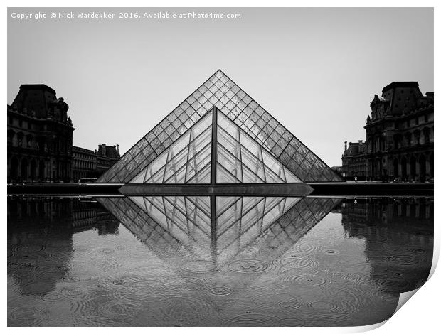 Louvre in the rain. Print by Nick Wardekker