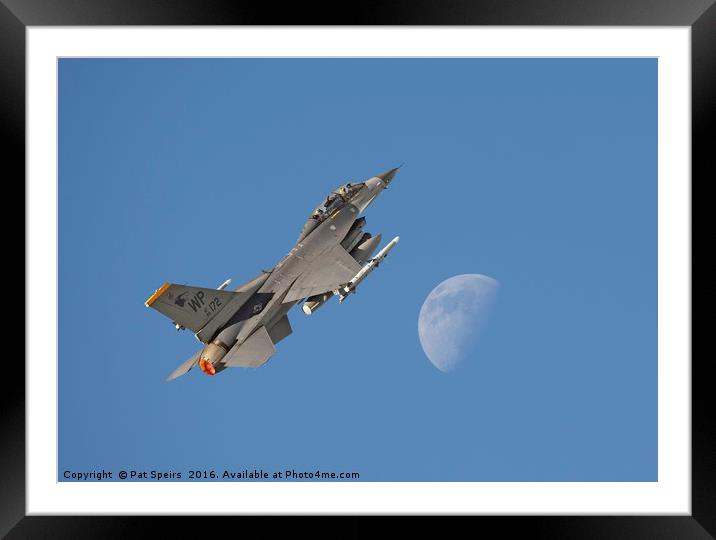 F16 - 'Aiming High' Framed Mounted Print by Pat Speirs