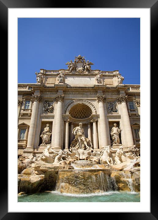 Fontana di Trevi, Rome, Italy. Framed Mounted Print by Ian Middleton