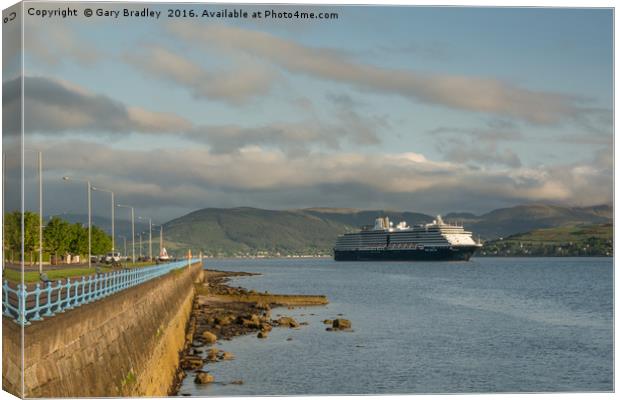 Zuiderdam arrival on the clyde Canvas Print by GBR Photos
