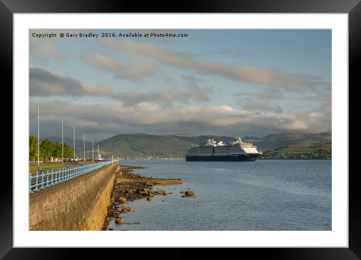 Zuiderdam arrival on the clyde Framed Mounted Print by GBR Photos