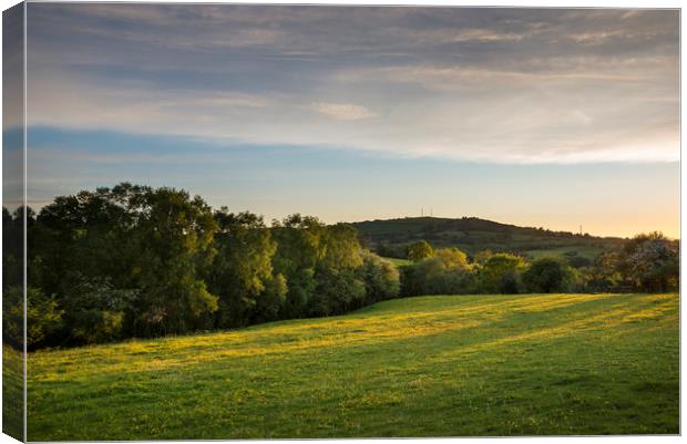 A peaceful summer evening Canvas Print by Andrew Kearton