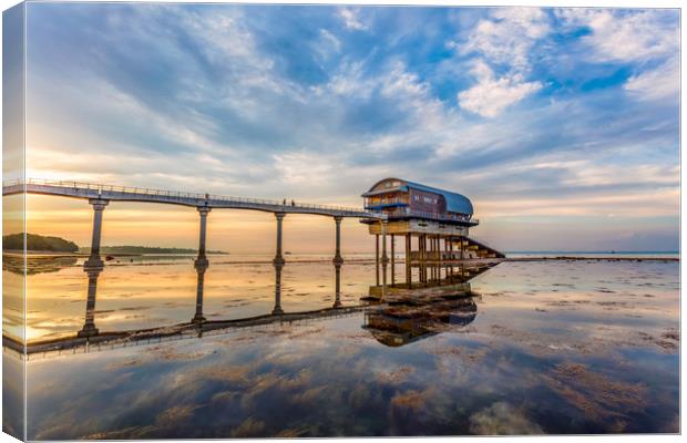 Evening At Bembridge Lifeboat Station Canvas Print by Wight Landscapes