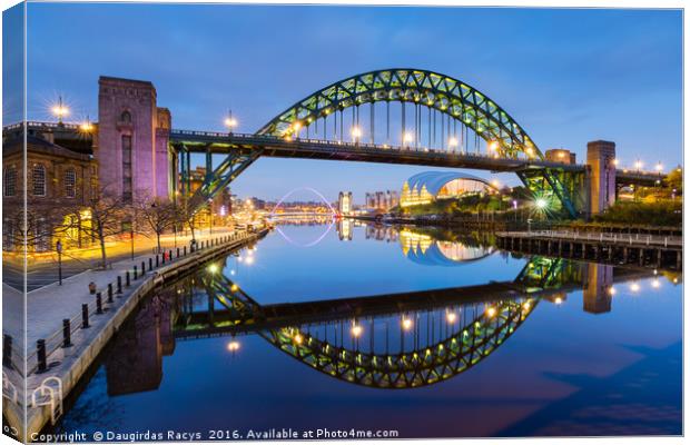Tyne bridge in the evening, Newcastle-Upon-Tyne Canvas Print by Daugirdas Racys