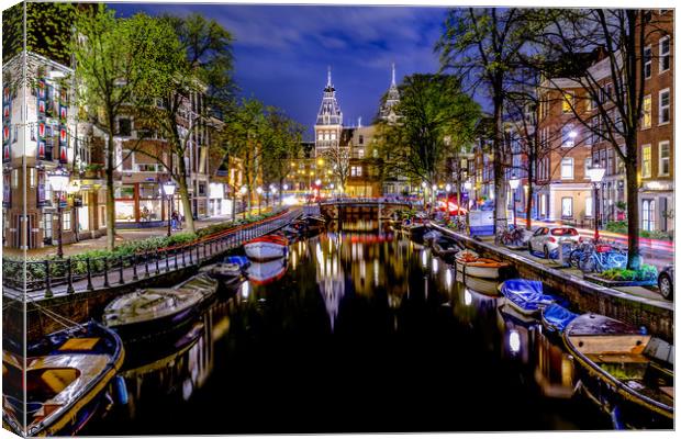 Rijkmuseum at night Canvas Print by Ankor Light