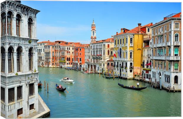 Grand Canal, Venice. Canvas Print by Michael Oakes
