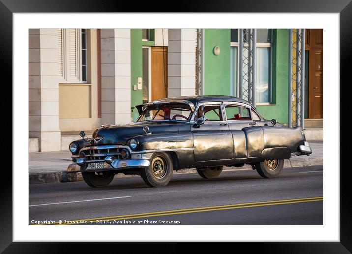 Vintage car on the Malecon Framed Mounted Print by Jason Wells