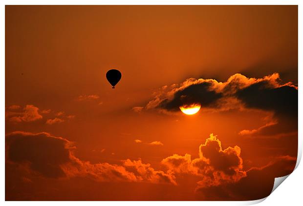 Balloon at sunset Print by graham young