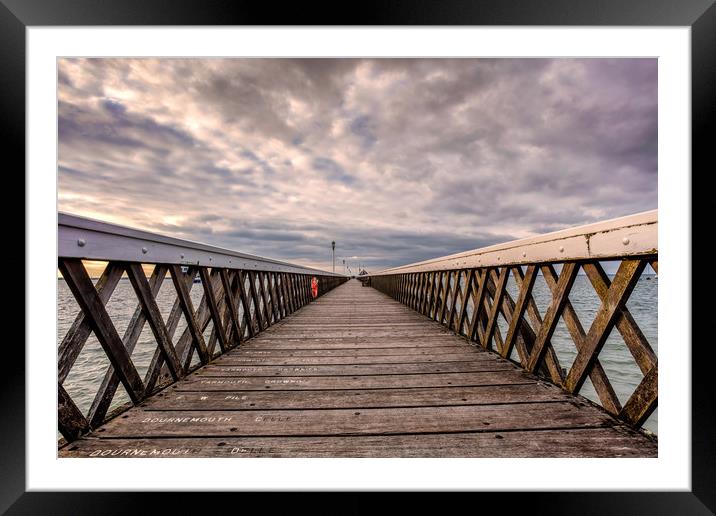 Yarmouth Pier Framed Mounted Print by Wight Landscapes