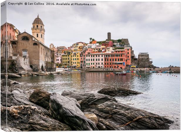 Quiet Day in Vernazza, Italy Canvas Print by Ian Collins