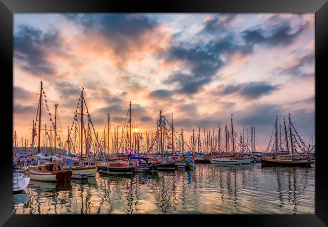 Yarmouth Old Gaffer Sunset Framed Print by Wight Landscapes