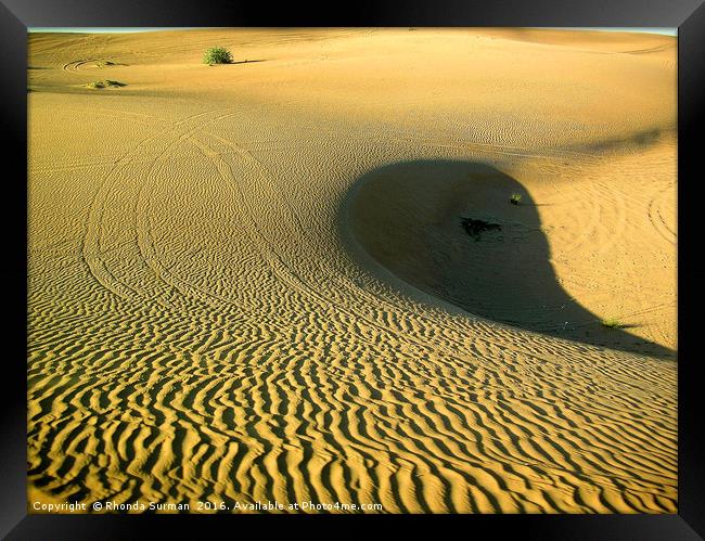 Deserted Arabian desert Framed Print by Rhonda Surman
