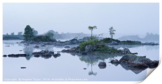 Morning Mist on lochan n h-Ahclaise Print by Stephen Taylor