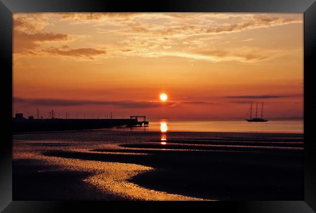 Eos Troon sunset Framed Print by jane dickie
