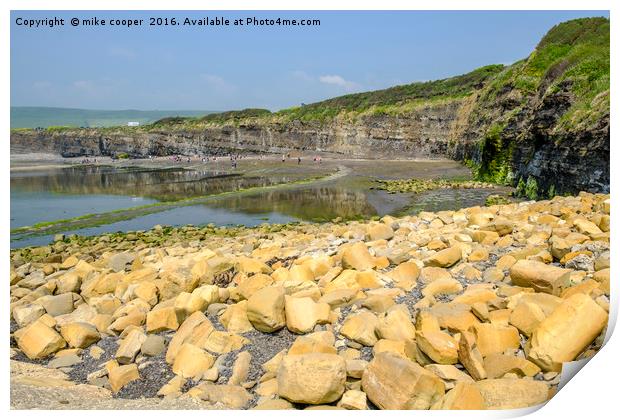 low tide rock pools Print by mike cooper