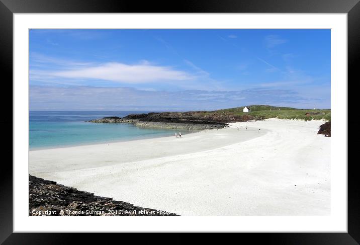 White sands at Clachtoll beach Framed Mounted Print by Rhonda Surman