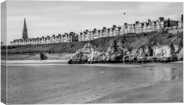 Cullercoats in Mono........... Canvas Print by Naylor's Photography