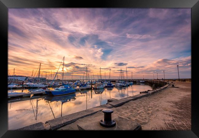 Ryde Harbour Wall Sunset Framed Print by Wight Landscapes